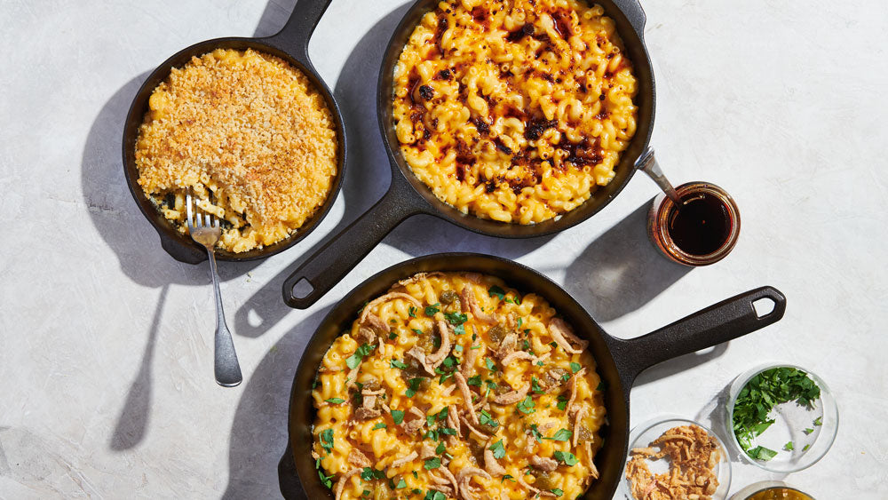 Macaroni And Cheese In Small Cast Iron Skillet Stock Photo - Download Image  Now - Macaroni and Cheese, Skillet - Cooking Pan, Cast Iron - iStock