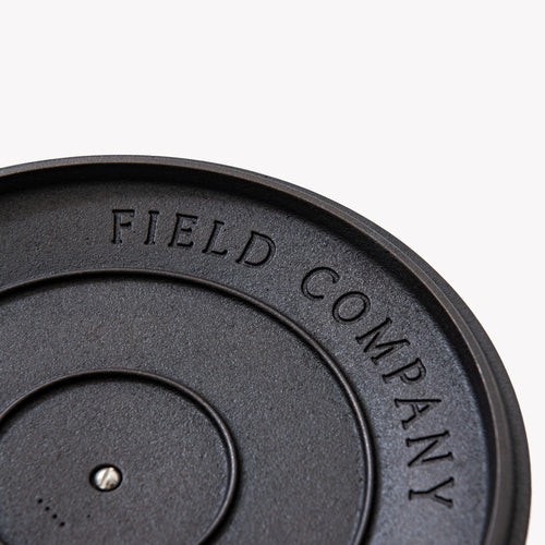  Field Company No.8 Skillet Starter Set (with Cast Iron Cleaning  Kit) and No.8 Cast Iron Skillet Lid: Home & Kitchen