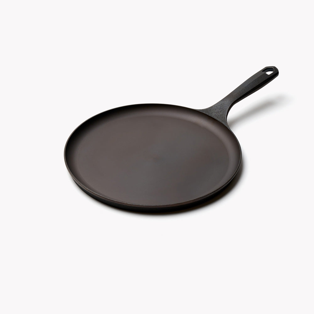 Flat Round Cast Iron Griddle: Sizzle & Serve Perfection!